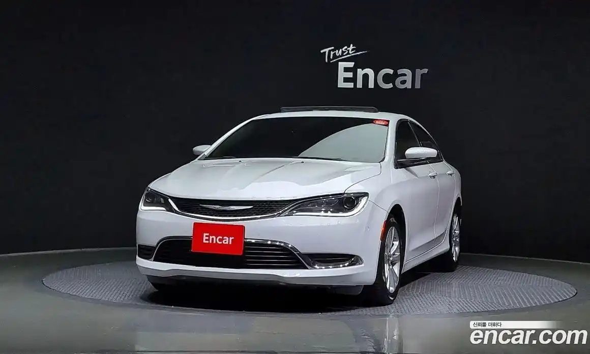 Chrysler 200 2015 2.4 гидро в Москве № 256738, фото 3