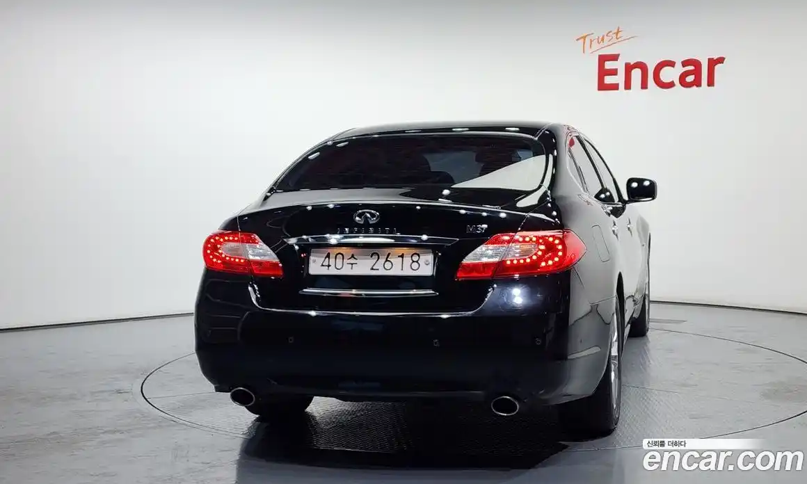 Infiniti M 2010 3.7 гидро в Москве № 267806, фото 4
