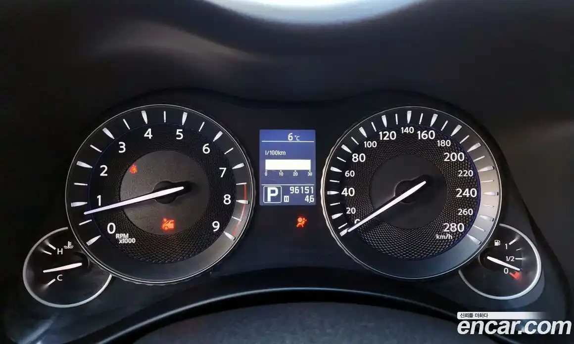 Infiniti M 2010 3.7 гидро в Москве № 267806, фото 8