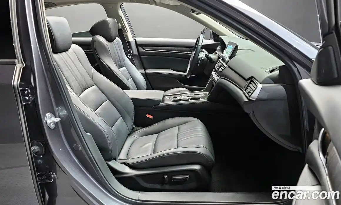 Honda Accord 2021 2.0 гидро в Москве № 271070, фото 11