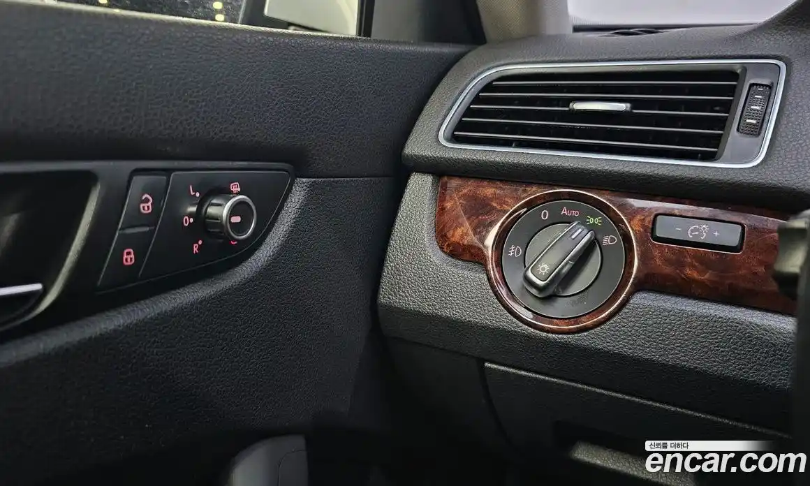 Volkswagen Passat 2013 2.0 гидро в Москве № 277438, фото 16