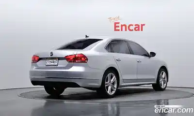 Volkswagen Passat 2013 2.0 гидро в Москве № 277438, миниатюра 2