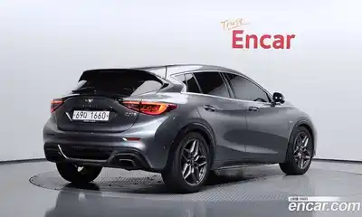 Infiniti Q30 2017 2.0 гидро в Москве № 294281, миниатюра 2