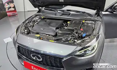 Infiniti Q30 2017 2.0 гидро в Москве № 294281, миниатюра 6