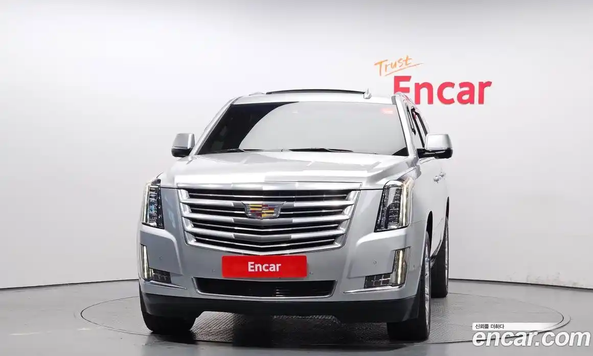 Cadillac Escalade 2019 6.2 гидро в Москве № 306672, фото 3