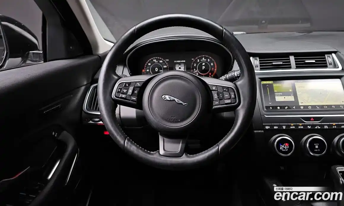 Jaguar E-Pace 2018 2.0 гидро в Москве № 335820, фото 13