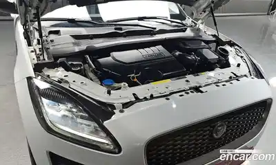Jaguar E-Pace 2018 2.0 гидро в Москве № 335820, миниатюра 6
