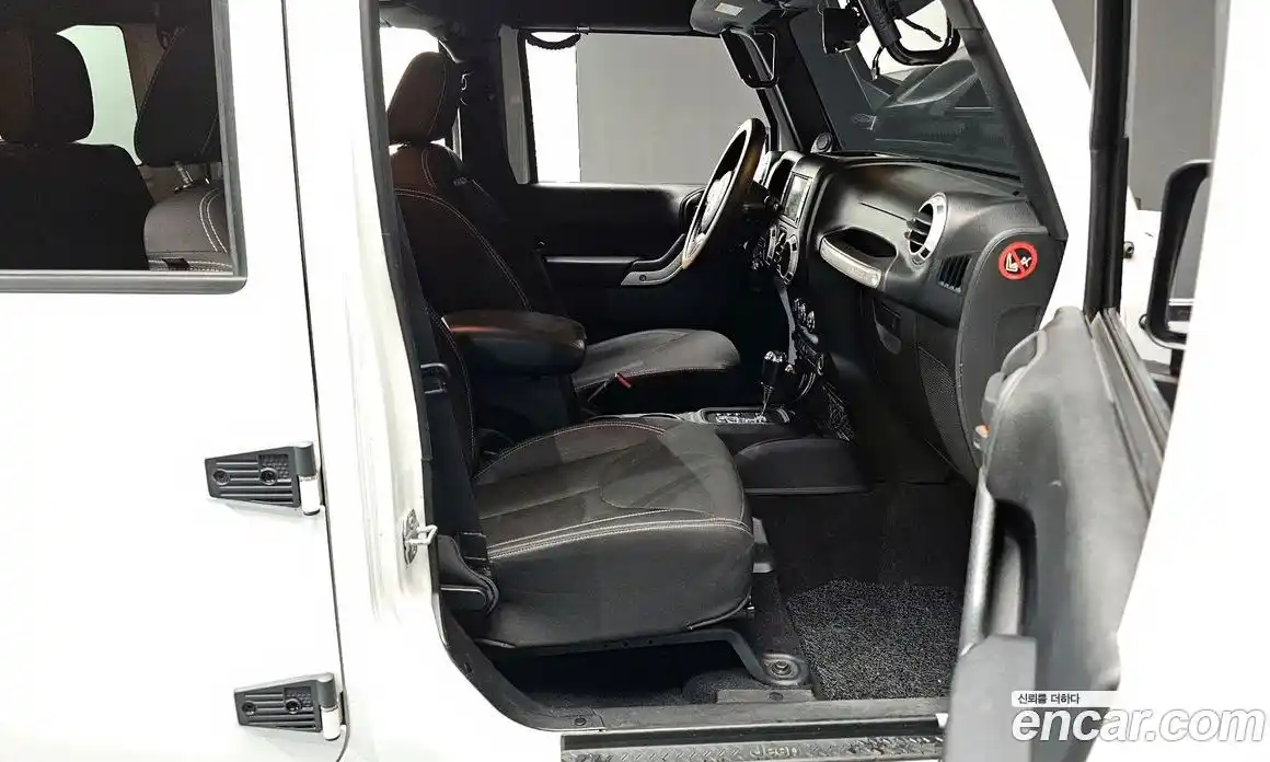 Jeep Wrangler 2014 2.8 гидро в Москве № 340151, фото 11