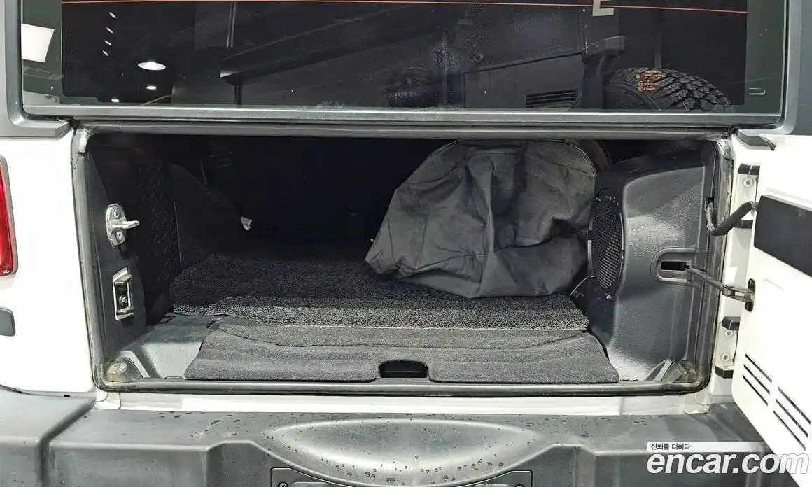Jeep Wrangler 2014 2.8 гидро в Москве № 340151, фото 20