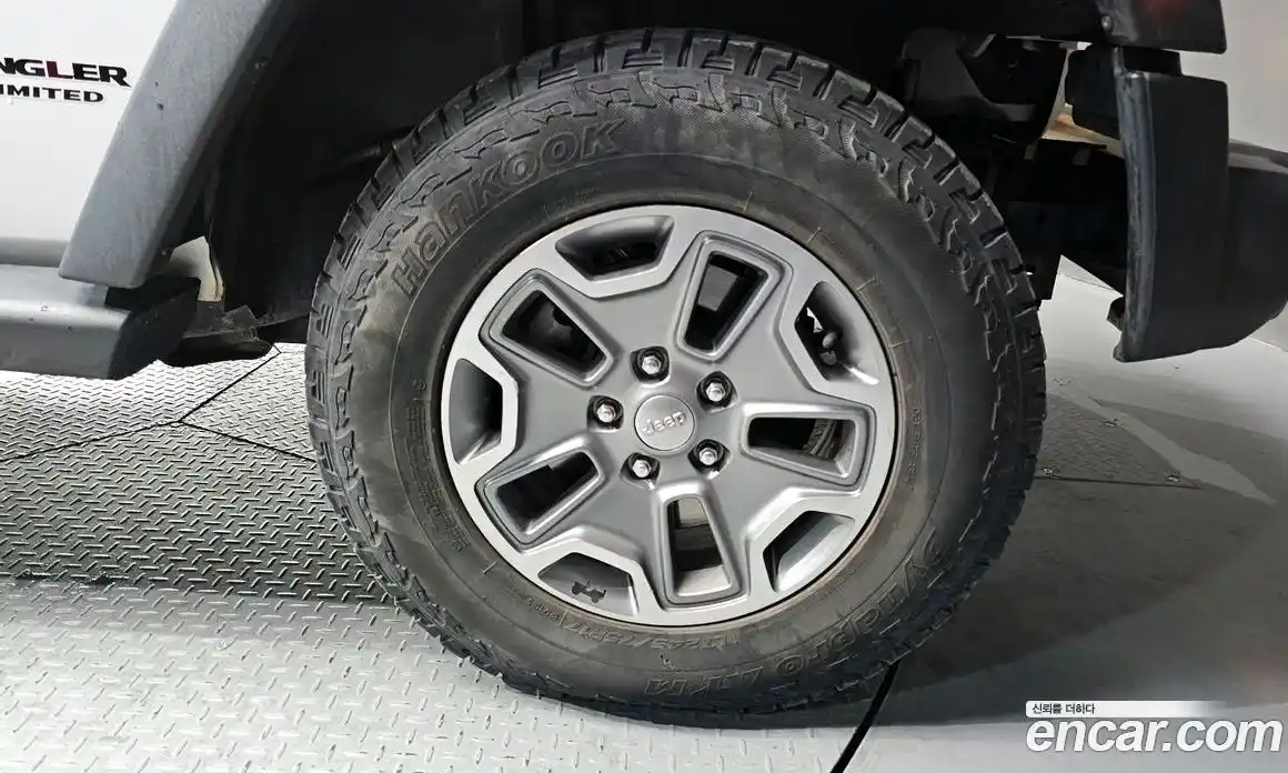 Jeep Wrangler 2014 2.8 гидро в Москве № 340151, фото 5