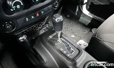 Jeep Wrangler 2014 2.8 гидро в Москве № 340151, миниатюра 9