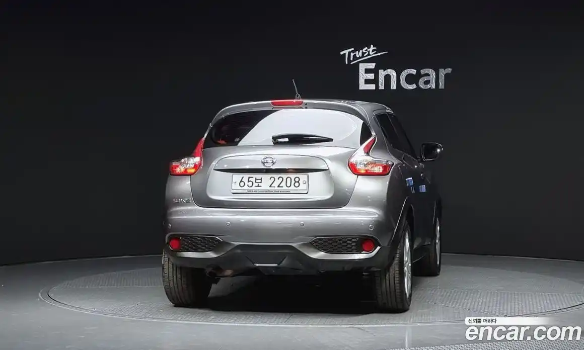 Nissan Juke 2017 1.6 гидро в Москве № 342612, фото 4