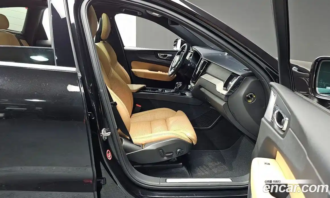 Volvo XC60 2018 2.0 гидро в Москве № 344222, фото 11