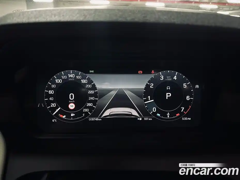 Land Rover Discovery Sport 2024 2.0 гидро в Москве № 416461, фото 8