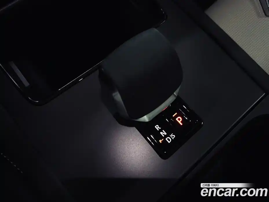 Land Rover Discovery Sport 2024 2.0 гидро в Москве № 416461, фото 9