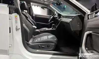 Volkswagen Arteon 2019 2.0 гидро в Москве № 547328, миниатюра 11