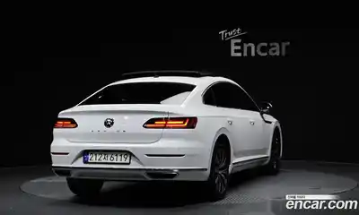 Volkswagen Arteon 2019 2.0 гидро в Москве № 547328, миниатюра 2