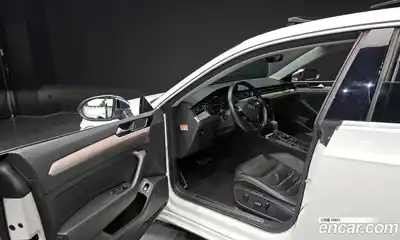Volkswagen Arteon 2019 2.0 гидро в Москве № 547328, миниатюра 10