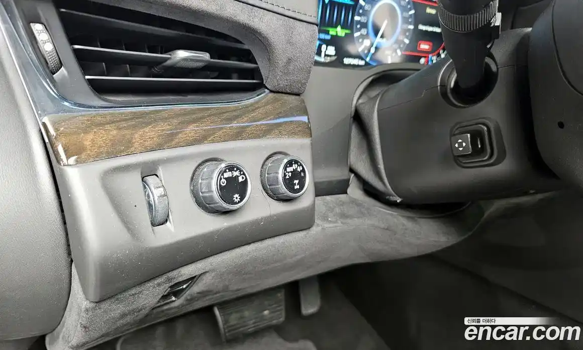 Cadillac Escalade 2017 6.2 гидро в Москве № 548105, фото 15