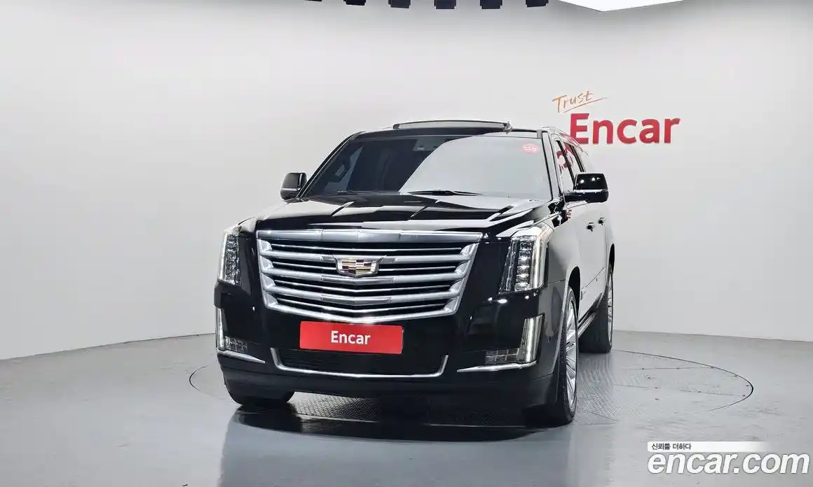 Cadillac Escalade 2017 6.2 гидро в Москве № 548105, фото 3