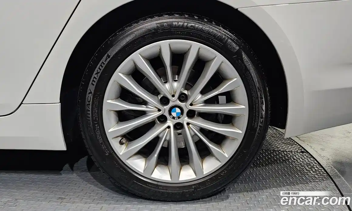 BMW 5-Series 2018 2.0 гидро в Москве, фото 5