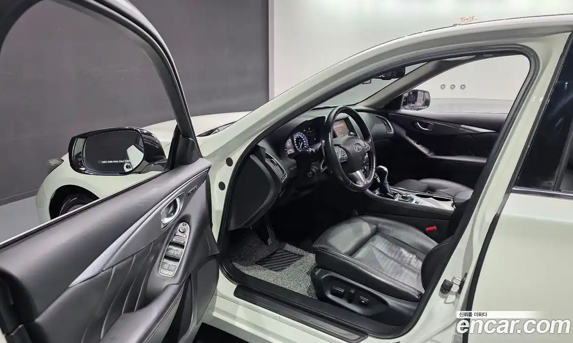 Infiniti Q50 2016 3.5 гидро в Москве № 746874, фото 11