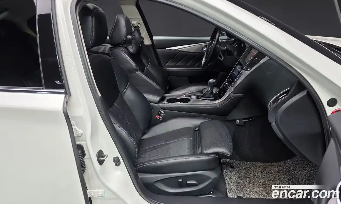 Infiniti Q50 2016 3.5 гидро в Москве № 746874, фото 10