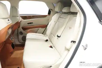 Bentley Bentayga 2022 4.0 гидро в Москве № 797904, миниатюра 8