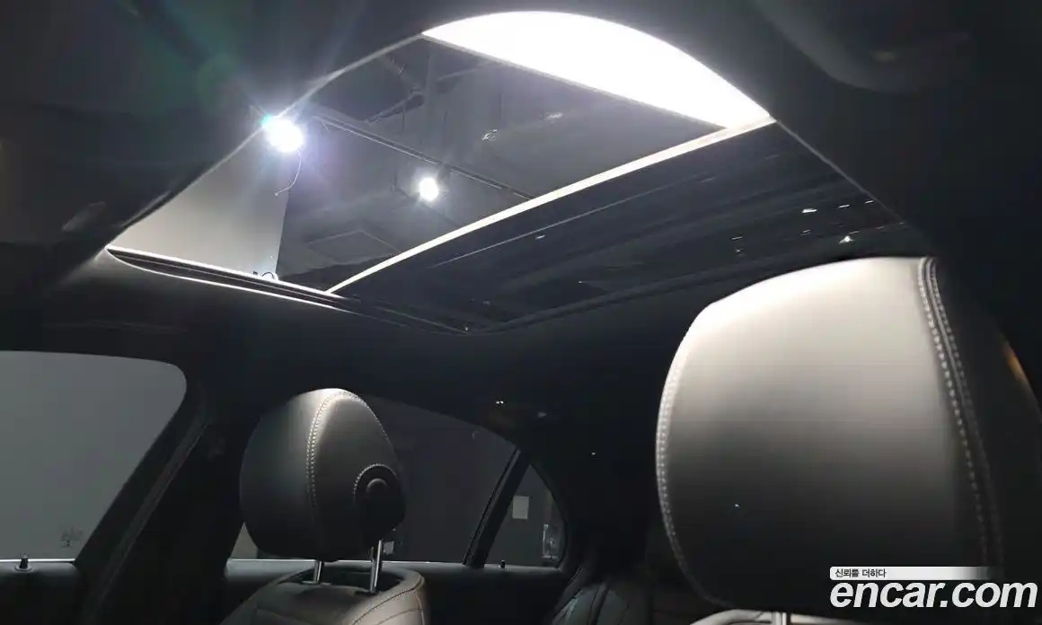 Mercedes-Benz E-Class 2021 2.0 гидро, фото 15