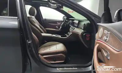 Mercedes-Benz E-Class 2023 1.9 гидро, миниатюра 11