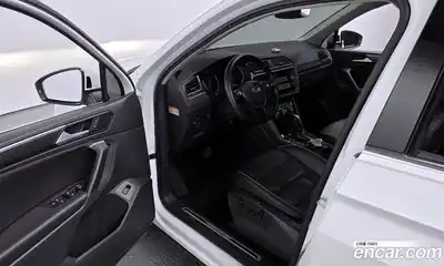 Volkswagen Tiguan 2020 2.0 гидро в Москве № 896131, миниатюра 11