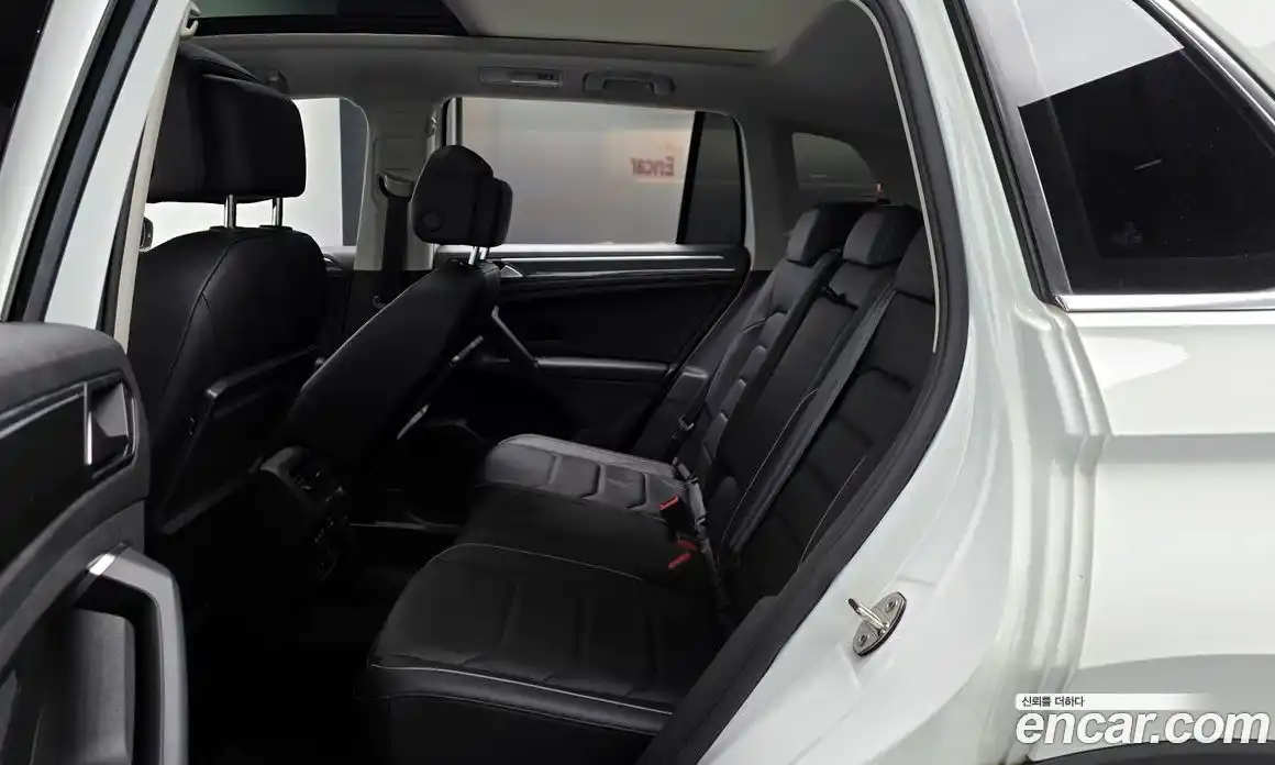 Volkswagen Tiguan 2020 2.0 гидро в Москве № 896131, фото 12