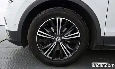 Volkswagen Tiguan 2020 2.0 гидро в Москве № 896131, миниатюра 5