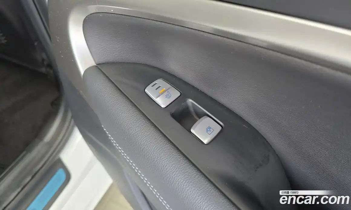 Genesis G70 2023 2.5 гидро в Москве № 930772, фото 19