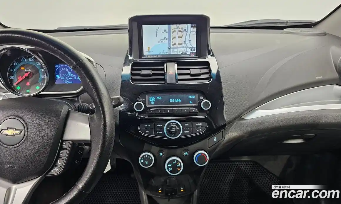 Chevrolet Spark 2015 1.0 гидро в Москве, фото 16