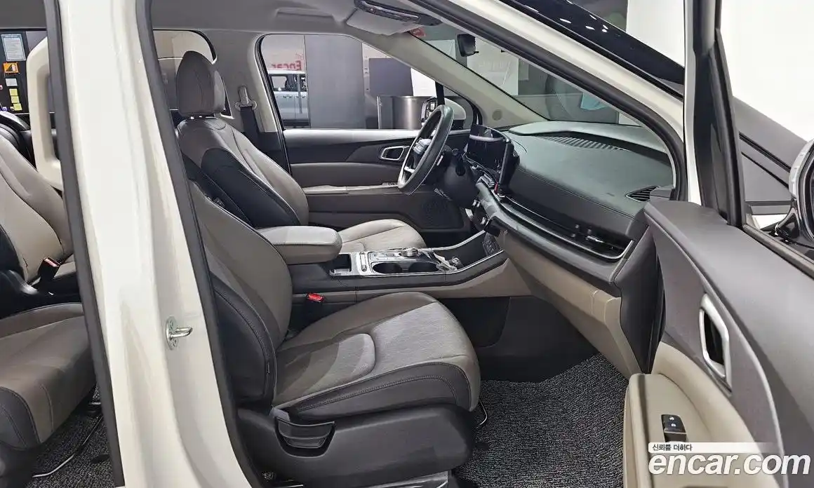 Kia Canival 2025 3.5 Автомат в Москве № 972409, фото 10