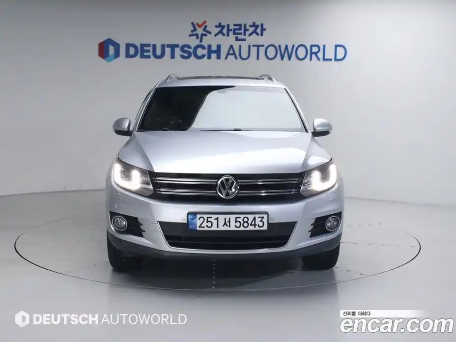Volkswagen Tiguan 2015 2.0 гидро в Москве № 976172, фото 3