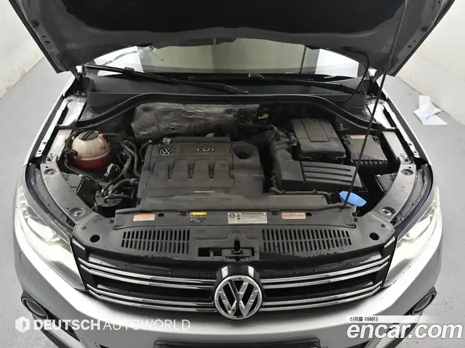 Volkswagen Tiguan 2015 2.0 гидро в Москве № 976172, фото 6