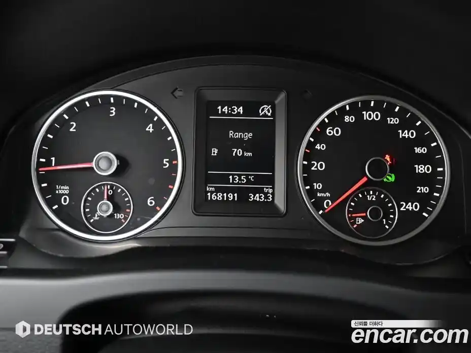 Volkswagen Tiguan 2015 2.0 гидро в Москве № 976172, фото 8