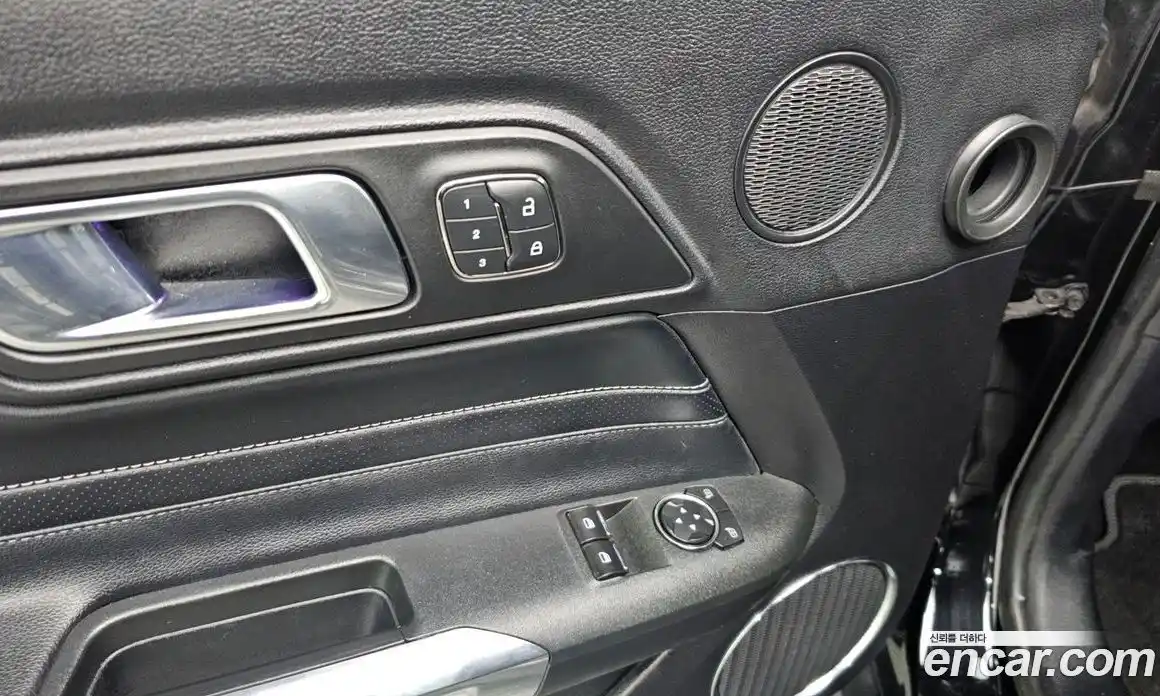 Ford Mustang 2019 2.3 гидро в Москве № 976333, фото 17