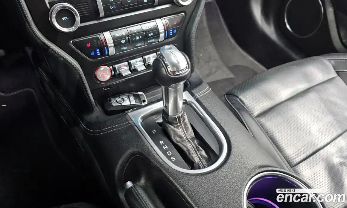 Ford Mustang 2019 2.3 гидро в Москве № 976333, фото 9