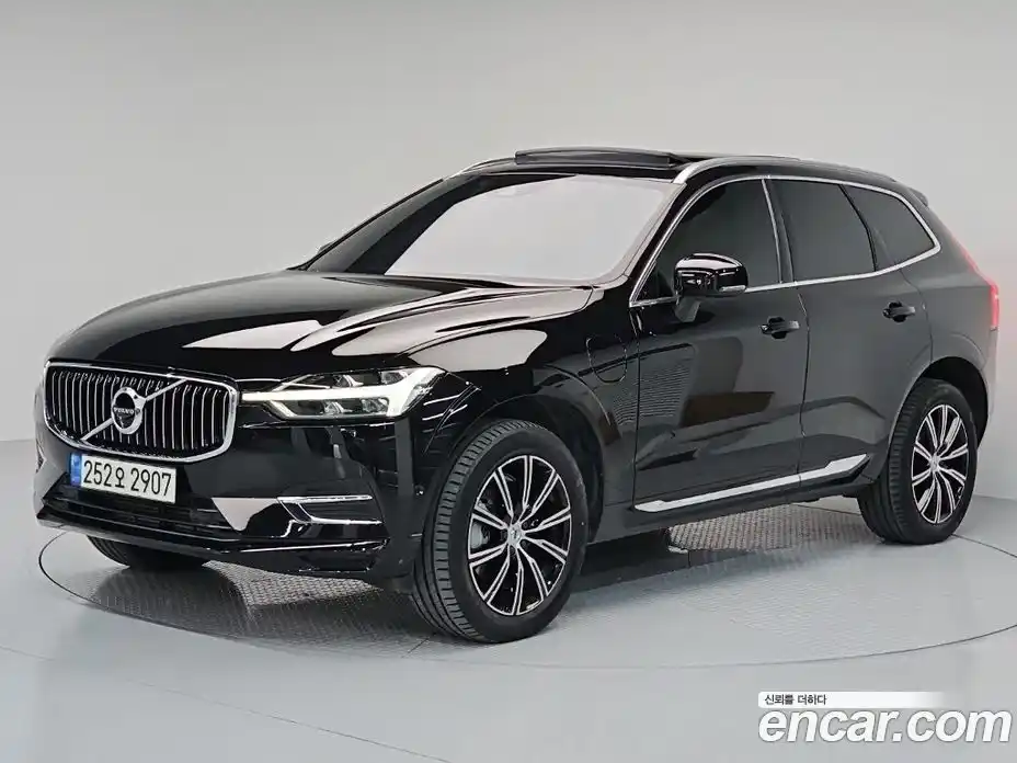 Volvo XC60 2021 2.0 гидро в Москве № 1000539, фото 3