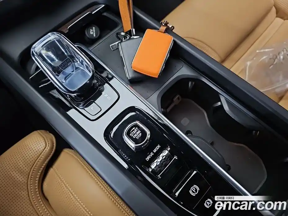 Volvo XC60 2021 2.0 гидро в Москве № 1000539, фото 9