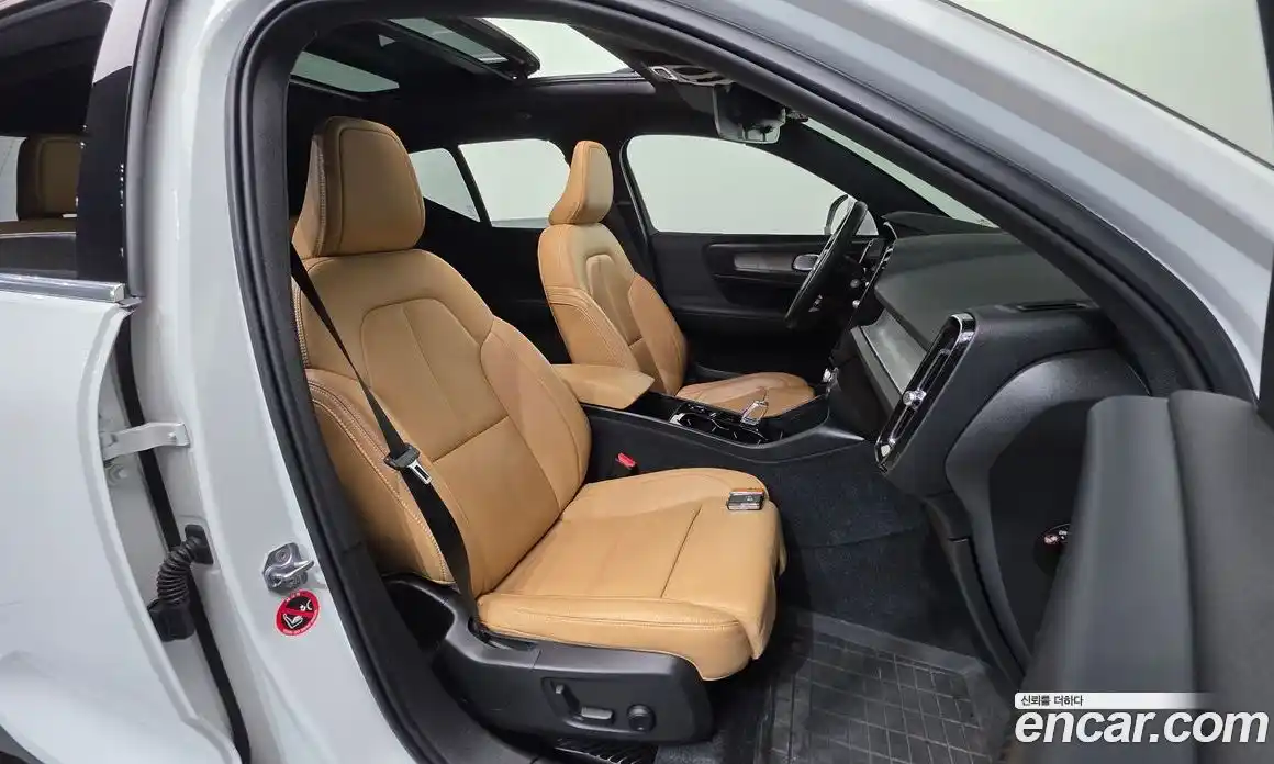 Volvo XC40 2020 2.0 гидро в Москве № 1008656, фото 10