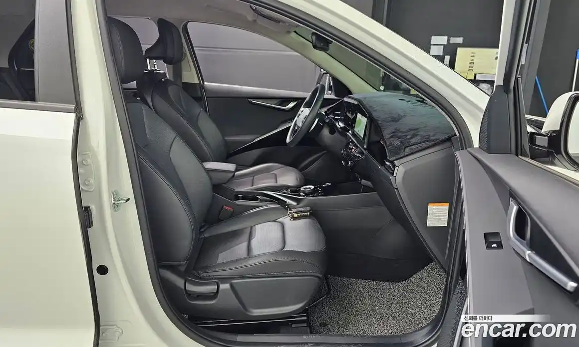 Kia Niro 2023 1.6 Автомат в Москве № 1009109, фото 12