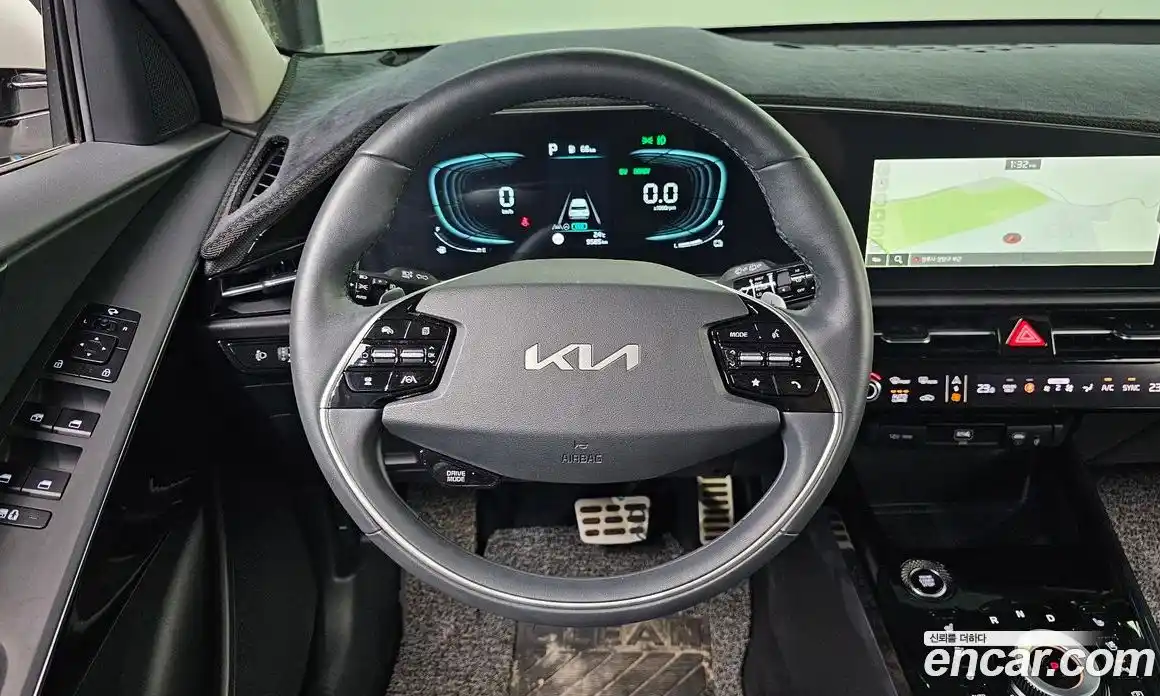 Kia Niro 2023 1.6 Автомат в Москве № 1009109, фото 14