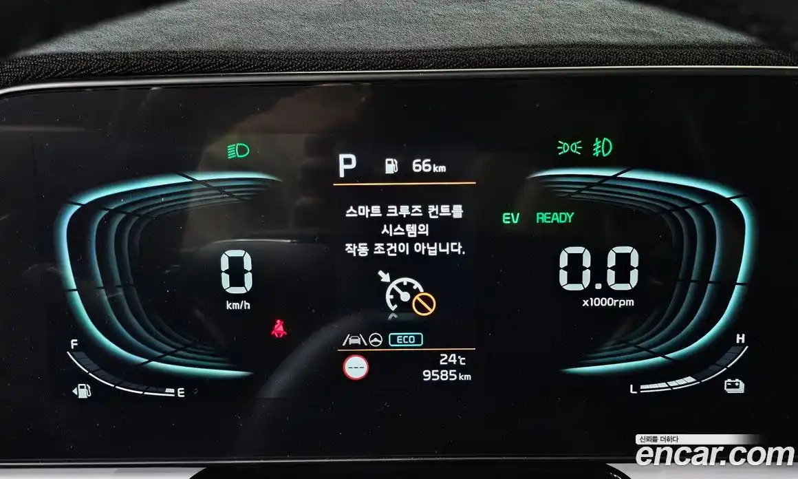 Kia Niro 2023 1.6 Автомат в Москве № 1009109, фото 8