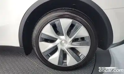 Tesla Model Y 2023 0.2 гидро в Москве № 1014227, миниатюра 5