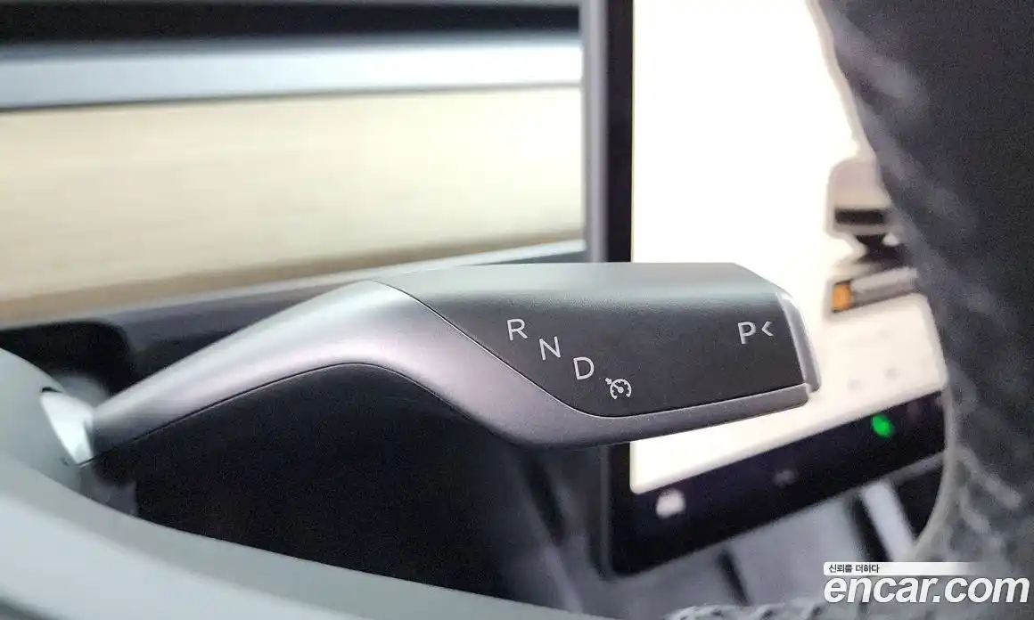 Tesla Model Y 2023 0.2 гидро в Москве № 1014227, фото 9