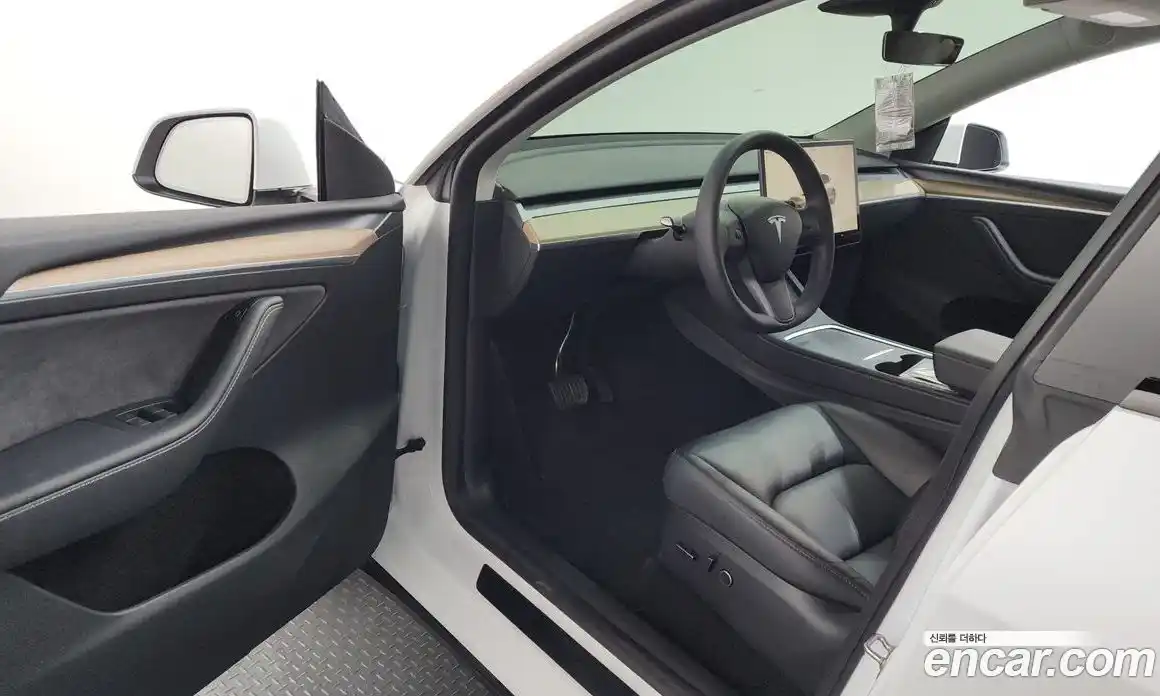 Tesla Model Y 2023 0.2 гидро в Москве № 1014227, фото 10